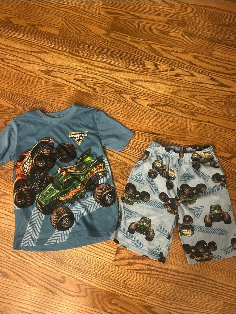 Boys Monster Jam 2-Piece Monster Truck Pajama Set